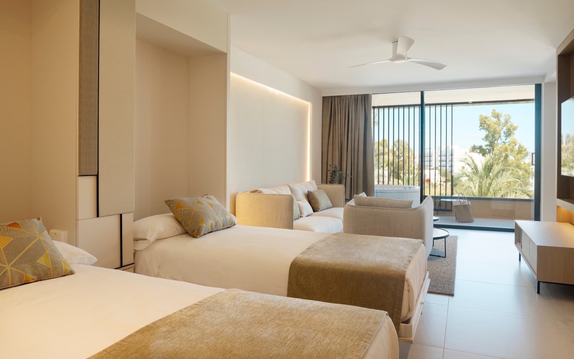 Suites — Insotel Fenicia Prestige