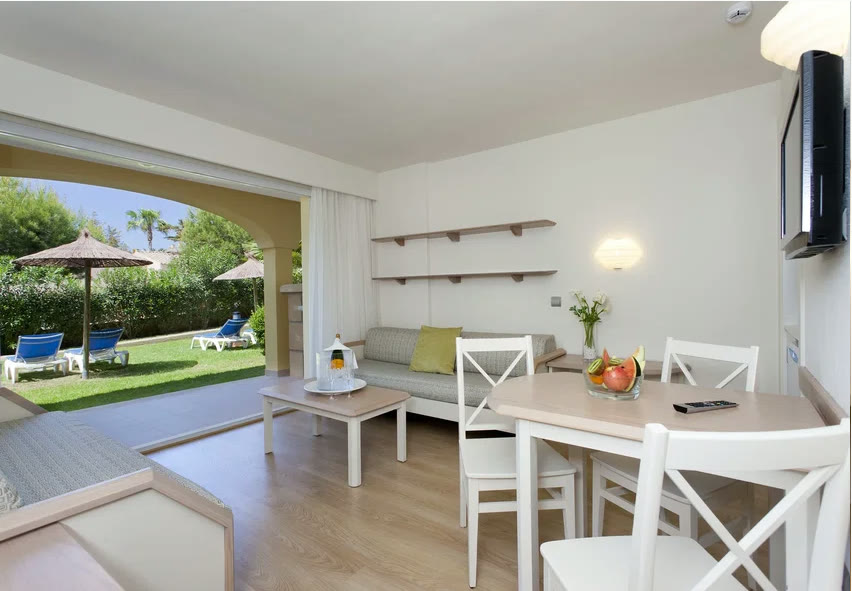 Classic Garden Apartments, Insotel Cala Mandía Resort & Spa