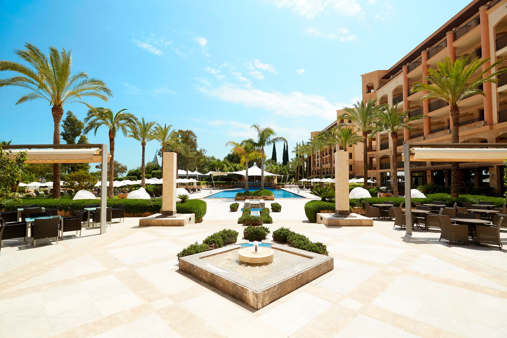 Sala 5 terrazas exteriores — Insotel Fenicia Prestige